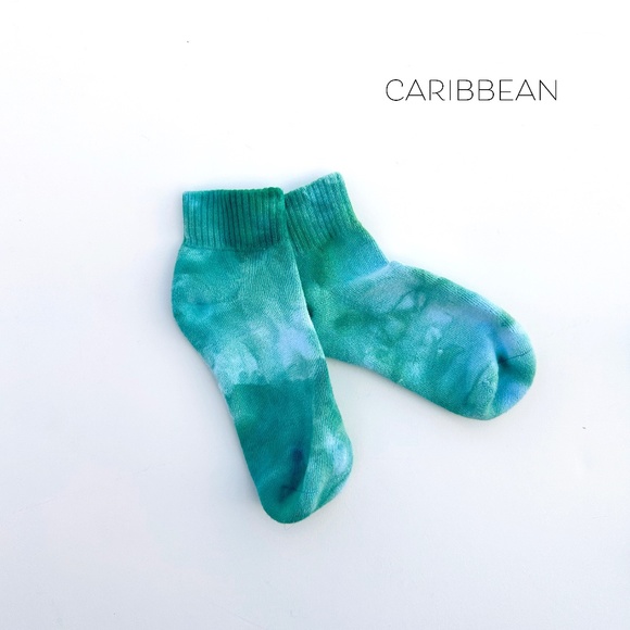 Kids Tie Dye Socks Teal Green Hand Dyed Socks Size M 5-10 years Ice Dye Socks - Picture 1 of 3